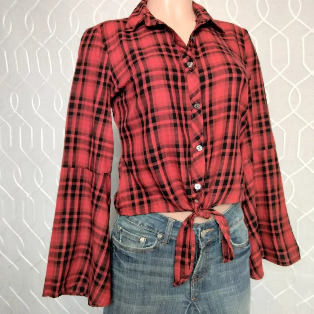 Altar’d State Red & Black Checks large Bell Sleeves Button up Tie Front  Shirt M - Picture 5 of 9